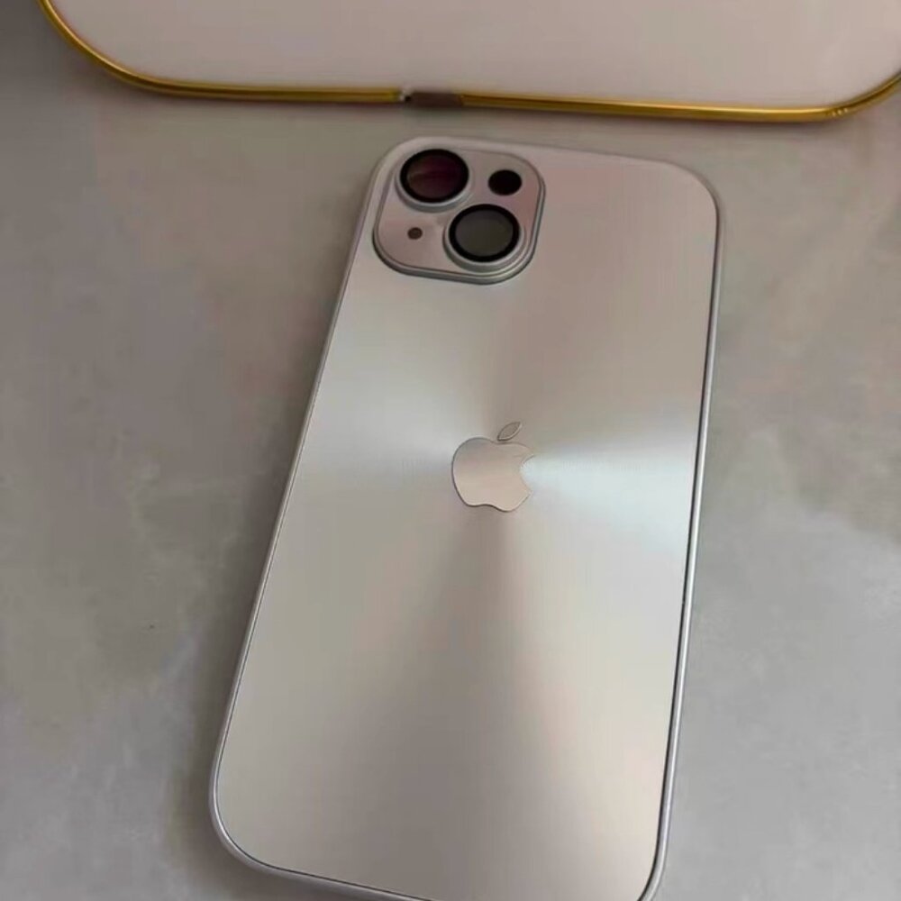 Cream iPhone16 Case